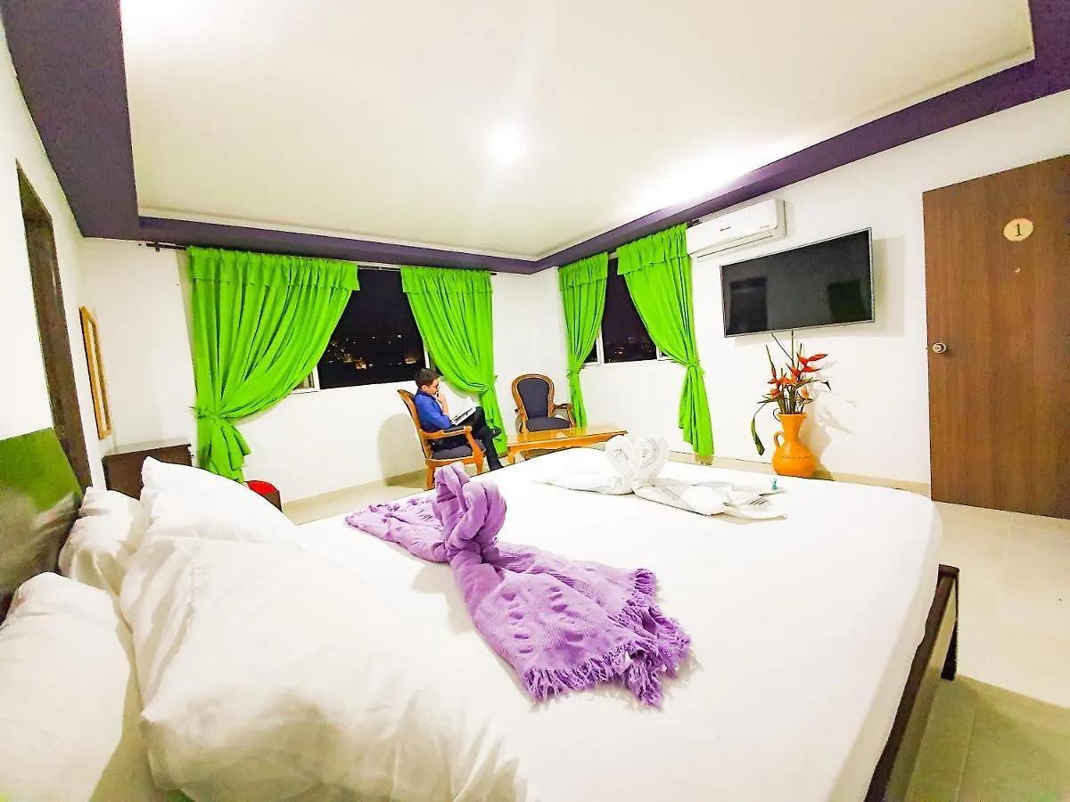 Hostal La Mercedes Street Cali